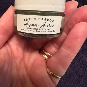 🎉Earth Harbor Aqua Aura Reparitive Eye Cream - New in Box but was never sealed